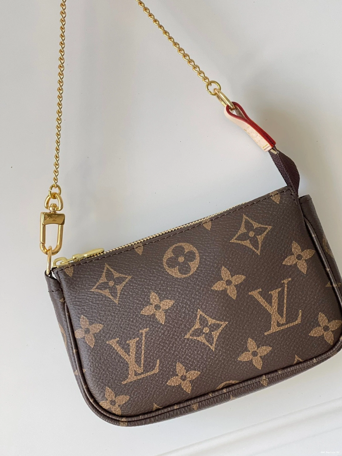 Aaa replica ru MINI VUITTON POCHETTE LOUIS ACCESSOIRES 0815